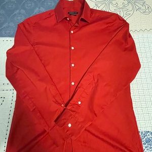 Slim fit dress shirt